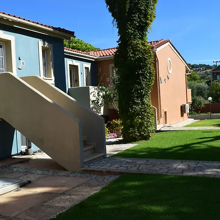 Simatos αpartments&studios *