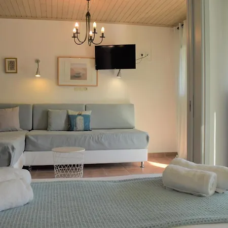 Simatos αpartments & *